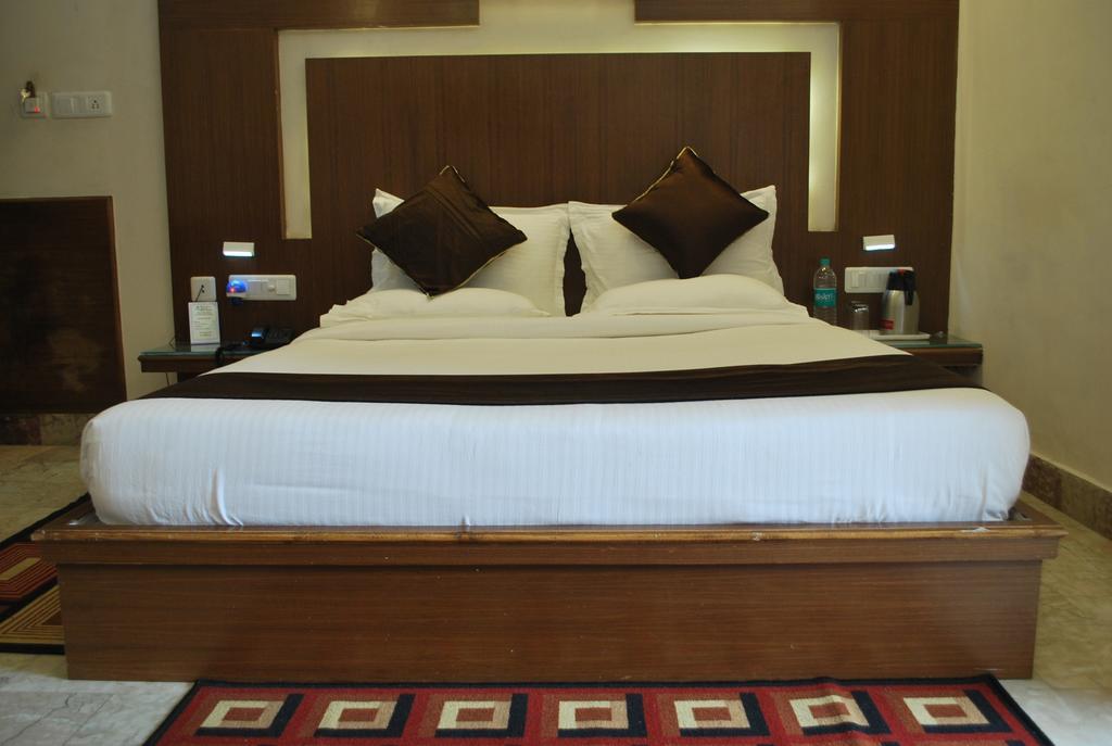 Hotel Basera Brij Bhoomi Vrindāvan Pokoj fotografie